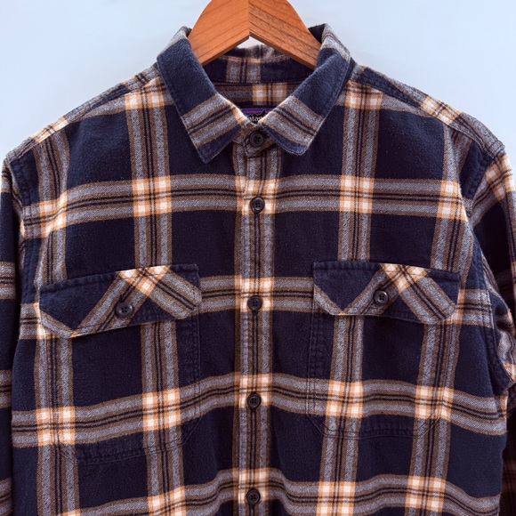 Patagonia Men's Long-Sleeved Fjord Flannel Shirt Size Medium Gorpcore Outdoor - Picture 2 of 8